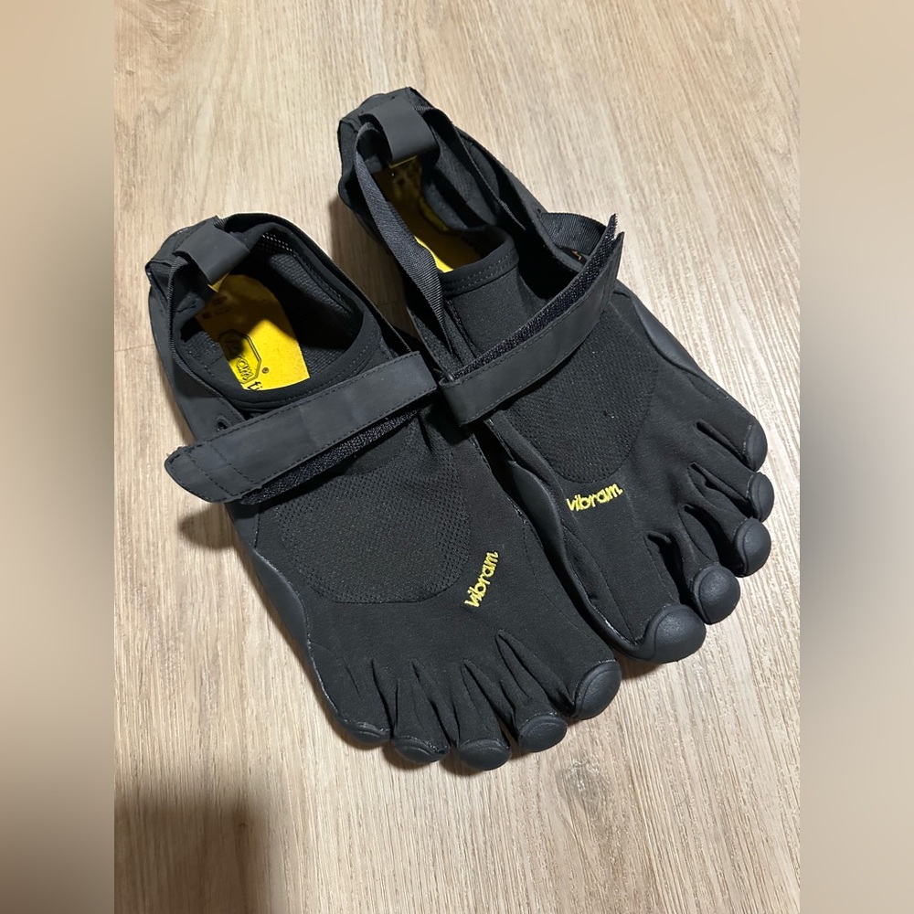 Vibram FiveFingers Black Toe Shoes men’s sz 47